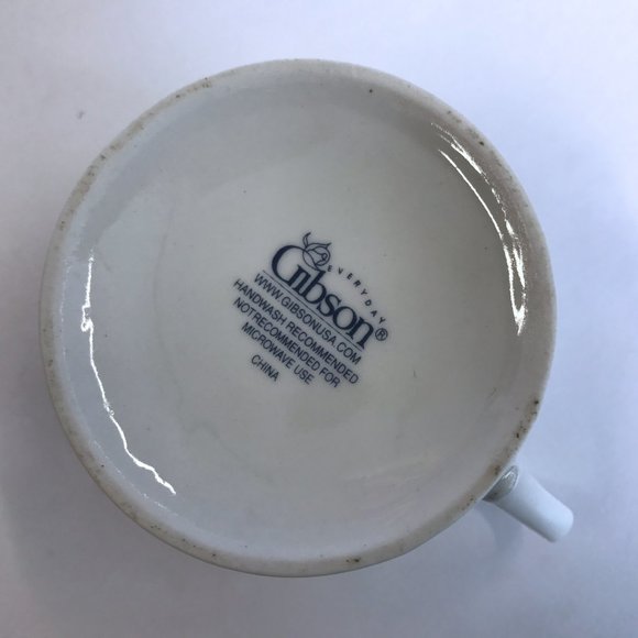 Gibson Heritage Gold Flat Cup and Saucer Embossed - Picture 2 of 3